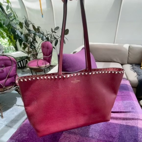 Valentino Garavani Rockstud Tote - Picture 8 of 15